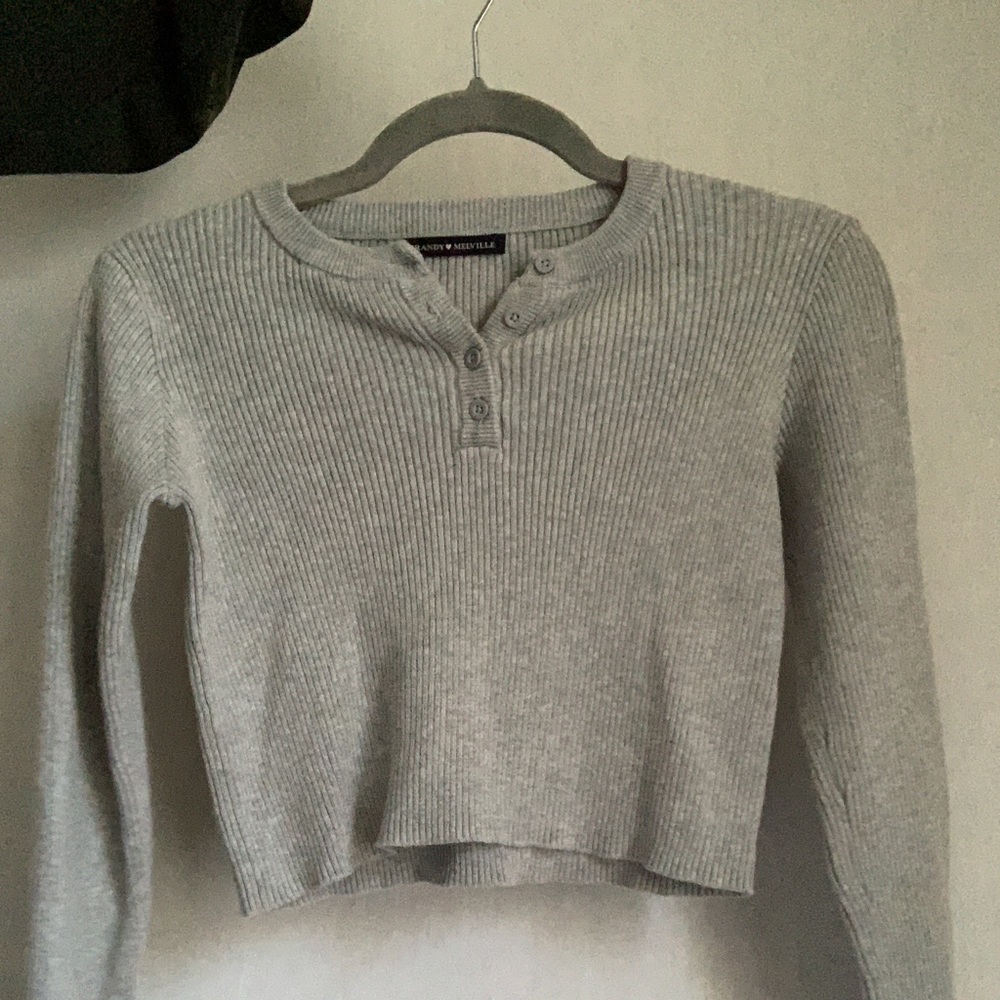 Brandy Melville long sleeve knit top